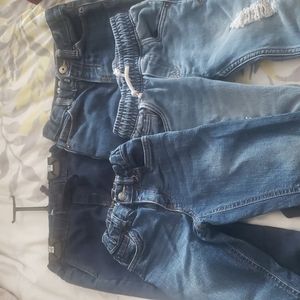4 pairs of little boy jeans